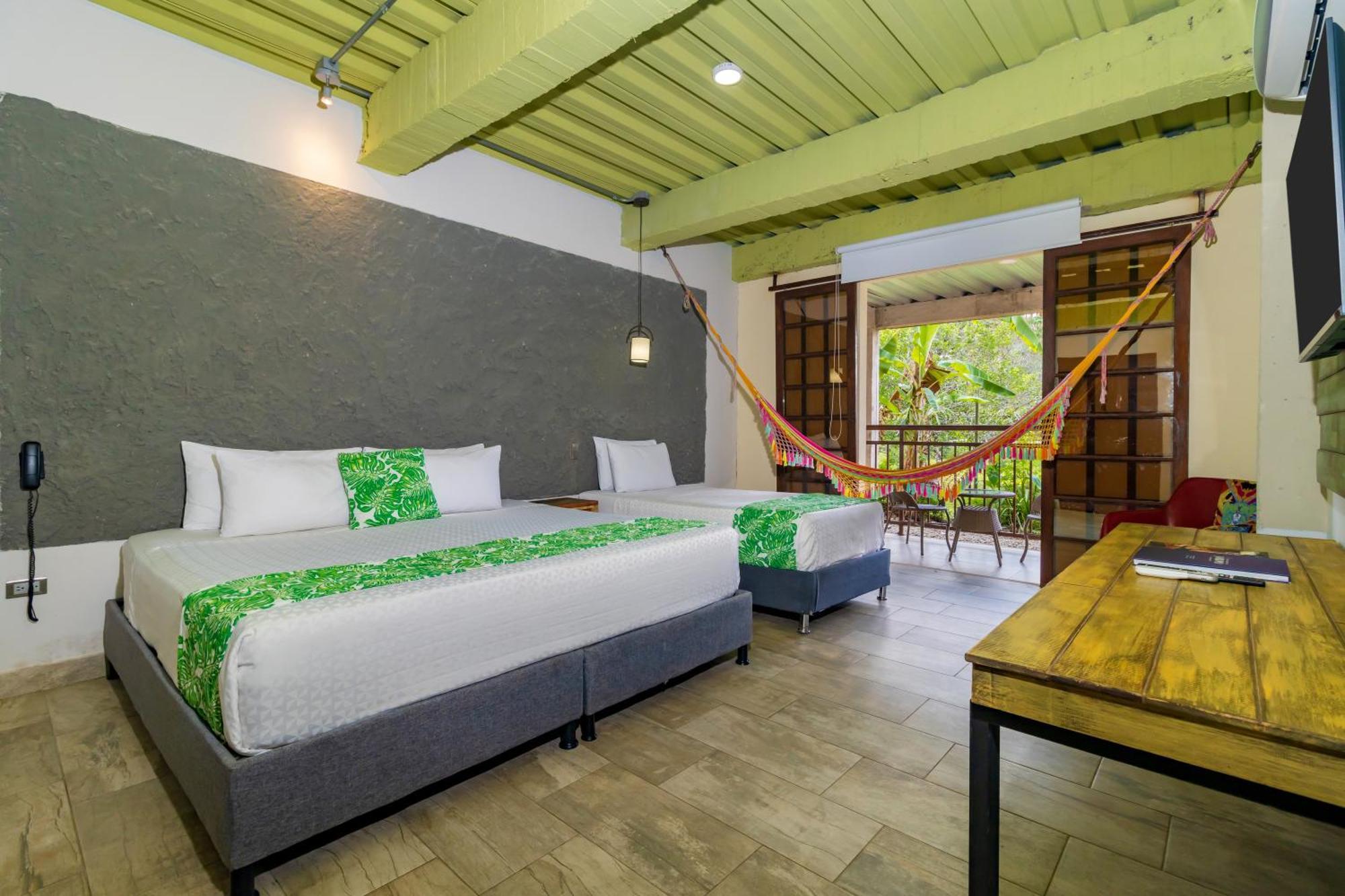 Nq Hotel Orinoquia Granja Campo Alegre Eksteriør billede